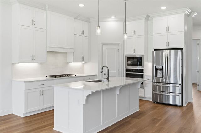 3004 S 14th Street, Rogers, AR 72758