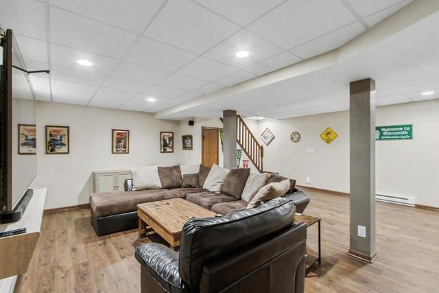 N2674 County Road V, Lodi, WI 53555