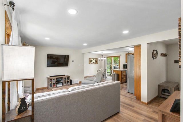 N2674 County Road V, Lodi, WI 53555