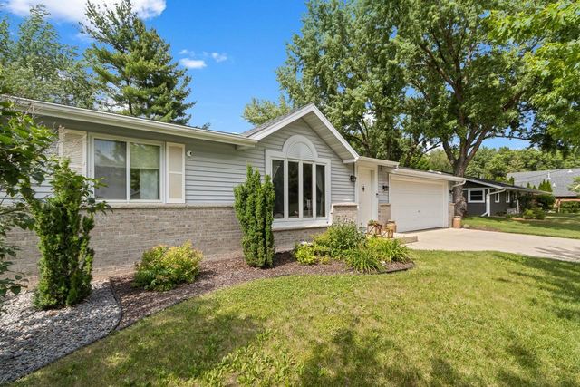 N2674 County Road V, Lodi, WI 53555