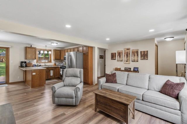 N2674 County Road V, Lodi, WI 53555