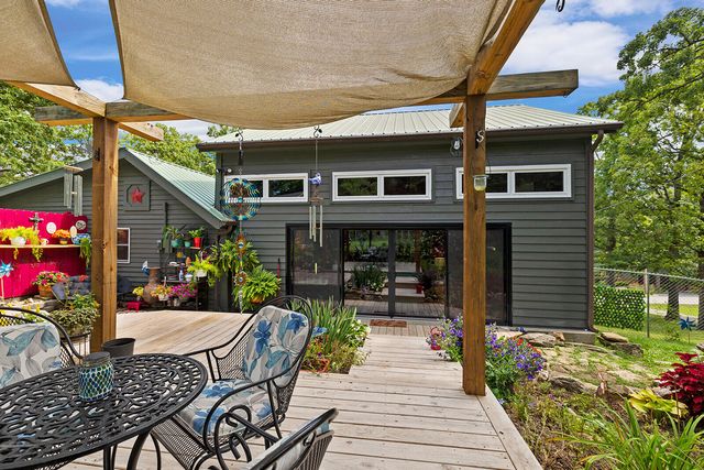 540 Dale Avenue, Hollister, MO 65672