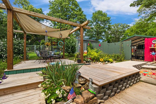 540 Dale Avenue, Hollister, MO 65672