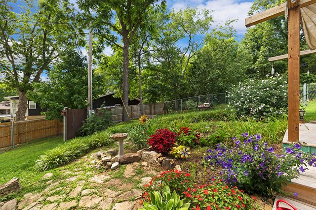 540 Dale Avenue, Hollister, MO 65672