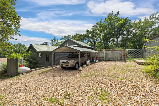 540 Dale Avenue, Hollister, MO 65672