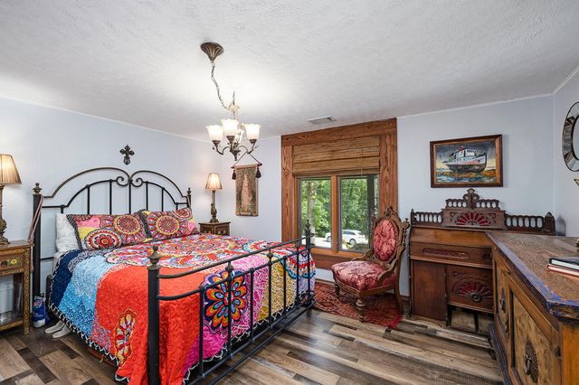 540 Dale Avenue, Hollister, MO 65672