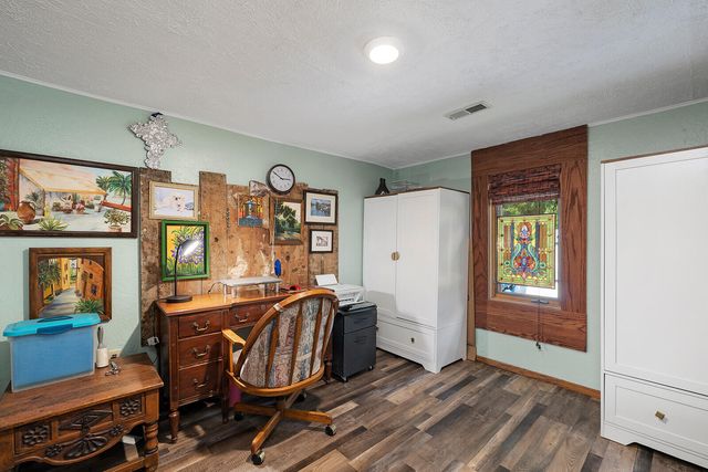 540 Dale Avenue, Hollister, MO 65672