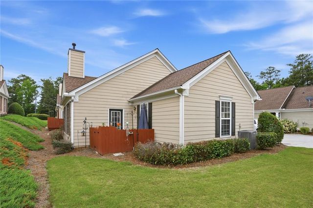 304 Gable Brook Drive, Grayson, GA 30017