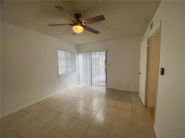 191 Wimbledon Lake Drive, Plantation, FL 33324