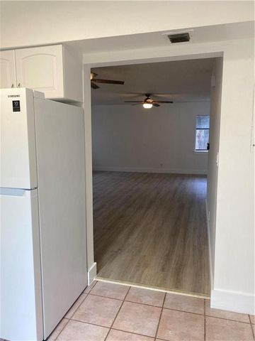 191 Wimbledon Lake Drive, Plantation, FL 33324