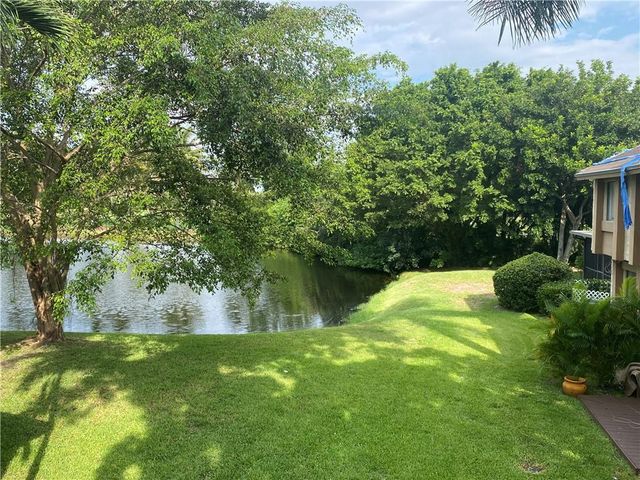 191 Wimbledon Lake Drive, Plantation, FL 33324