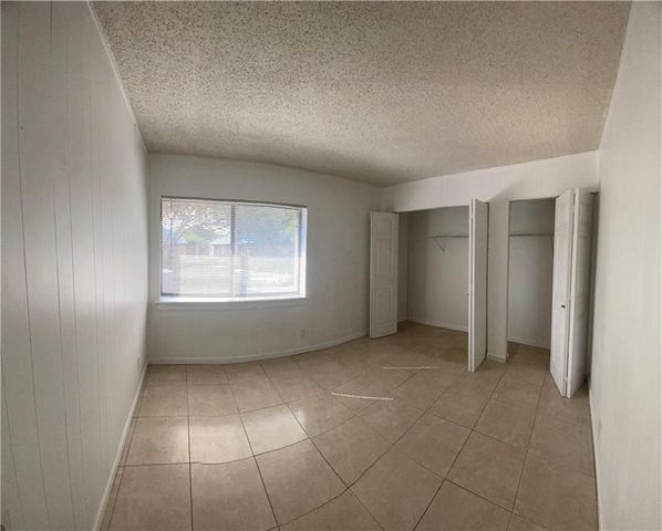 191 Wimbledon Lake Drive, Plantation, FL 33324