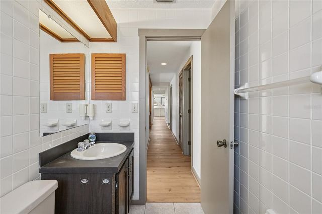 1412 WEXFORD DRIVE N, Palm Harbor, FL 34683