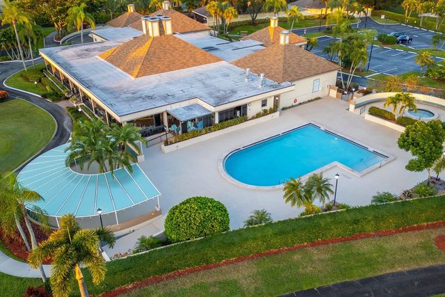 5021 Oak Hill Lane 115, Delray Beach, FL 33484