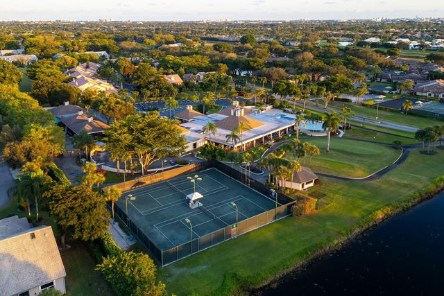 5021 Oak Hill Lane 115, Delray Beach, FL 33484