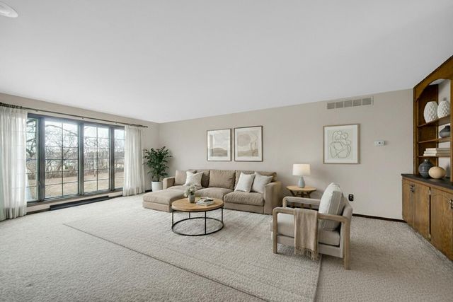 6955 Briergate Court, Demotte, IN 46310