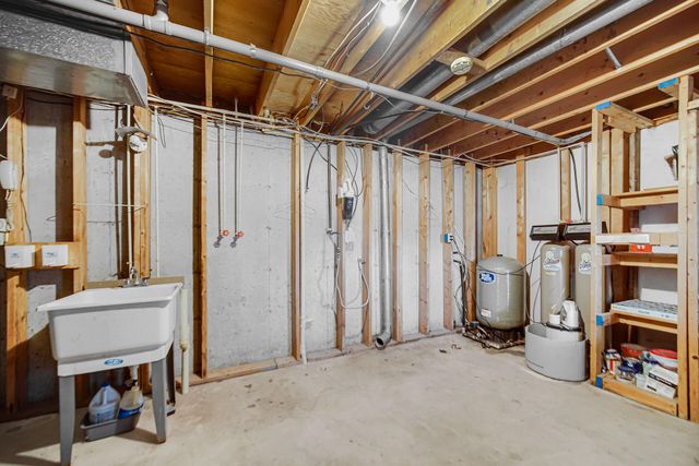 6955 Briergate Court, Demotte, IN 46310