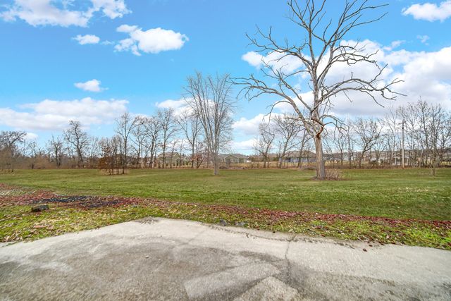 6955 Briergate Court, Demotte, IN 46310