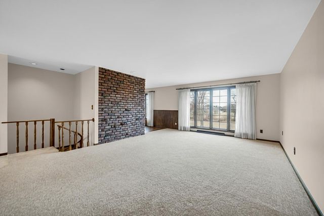 6955 Briergate Court, Demotte, IN 46310