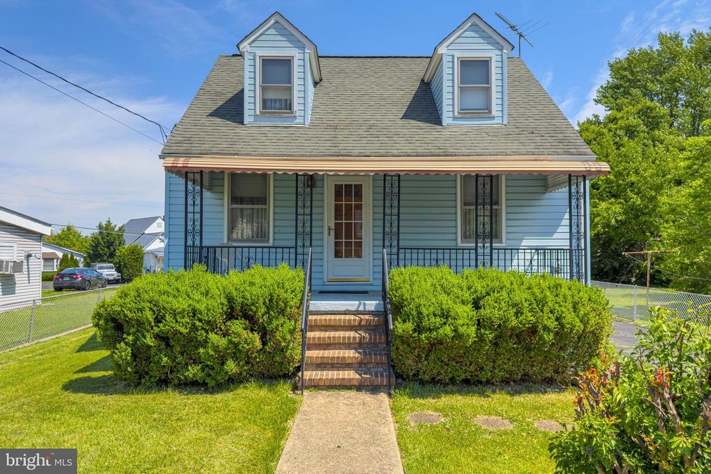 Image 1 of property listing at 802 WISE AVE, Baltimore, MD 21222