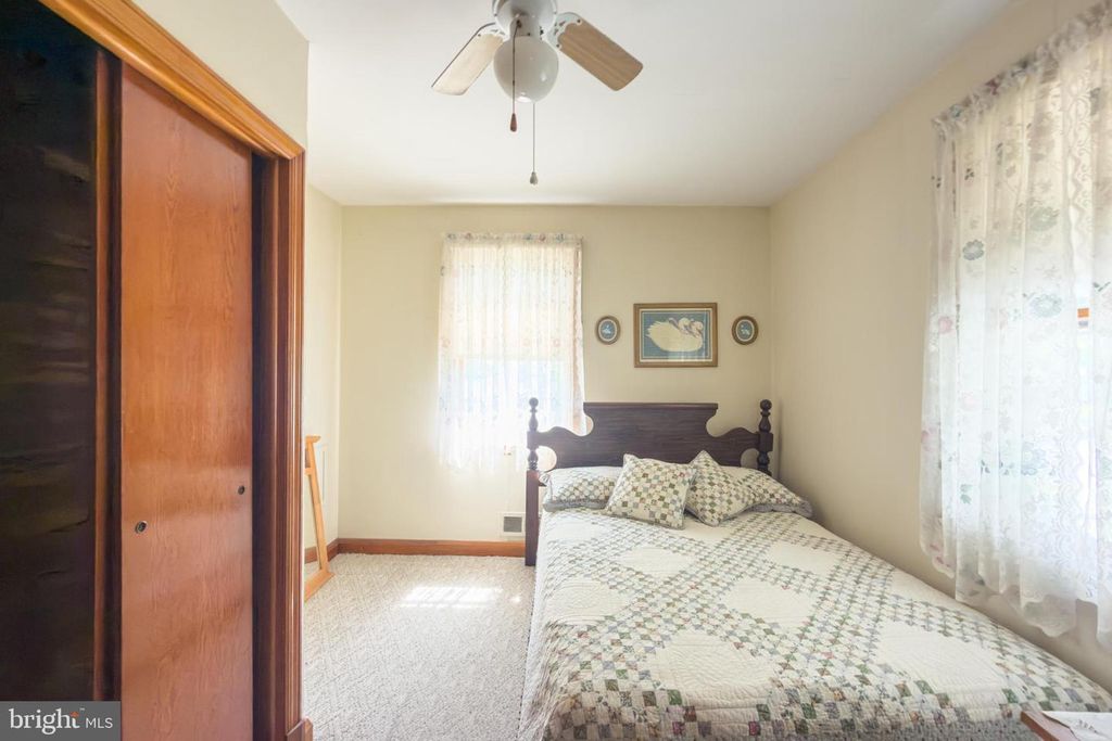 Image 22 of property listing at 802 WISE AVE, Baltimore, MD 21222