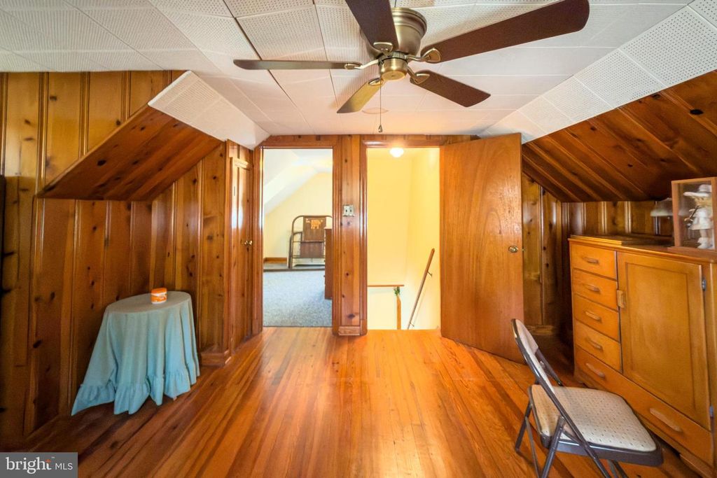 Image 28 of property listing at 802 WISE AVE, Baltimore, MD 21222