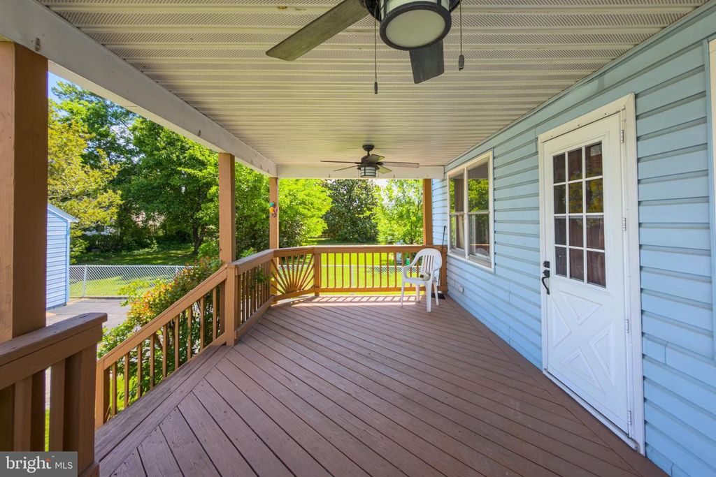 Image 34 of property listing at 802 WISE AVE, Baltimore, MD 21222