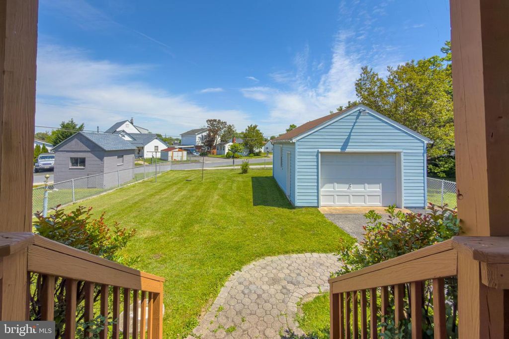 Image 35 of property listing at 802 WISE AVE, Baltimore, MD 21222