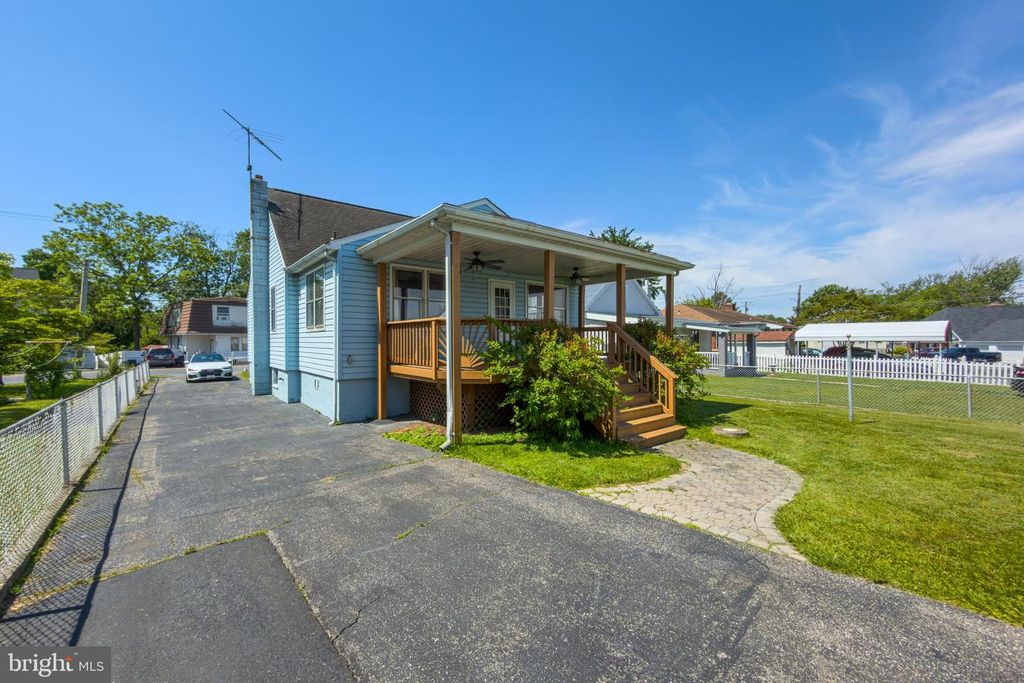 Image 41 of property listing at 802 WISE AVE, Baltimore, MD 21222