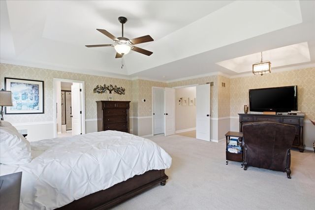 441 N Sycamore Lane, North Aurora, IL 60542