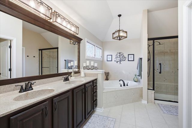 441 N Sycamore Lane, North Aurora, IL 60542