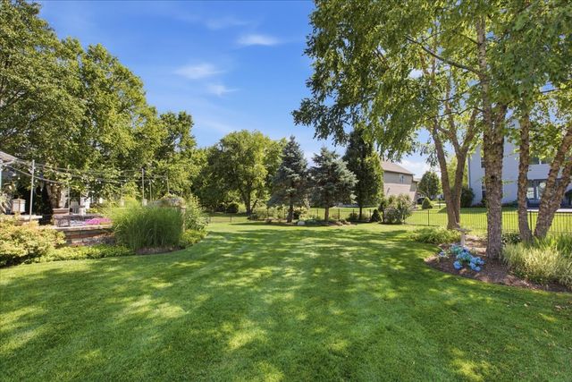 441 N Sycamore Lane, North Aurora, IL 60542