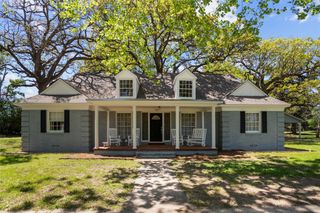 319 N Howard Street, Grapeland, TX 75844