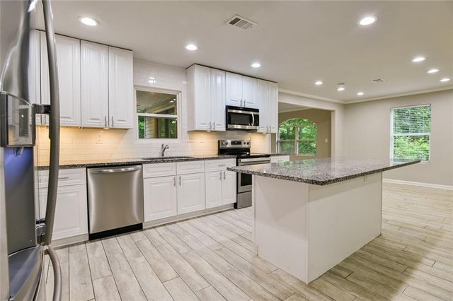 635 Garden Grove Drive, Lawrenceville, GA 30044