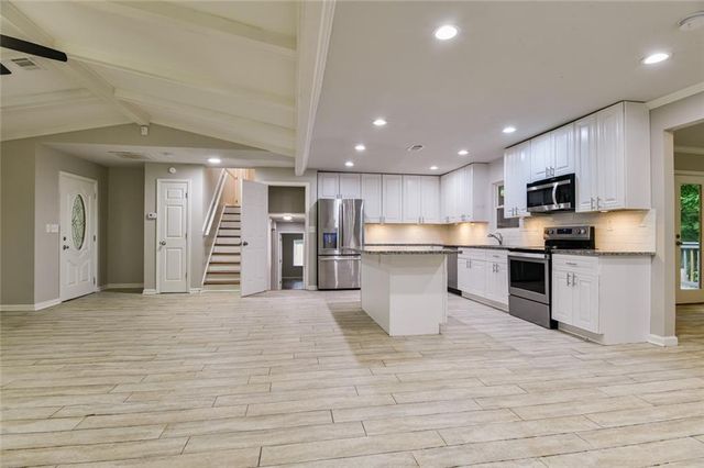 635 Garden Grove Drive, Lawrenceville, GA 30044