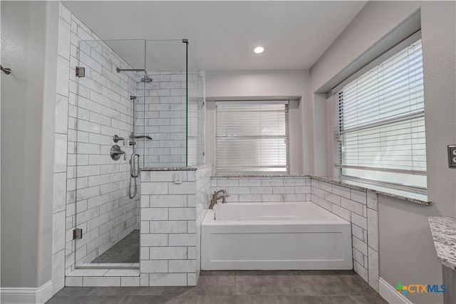 812 Indian Trail, Salado, TX 76571