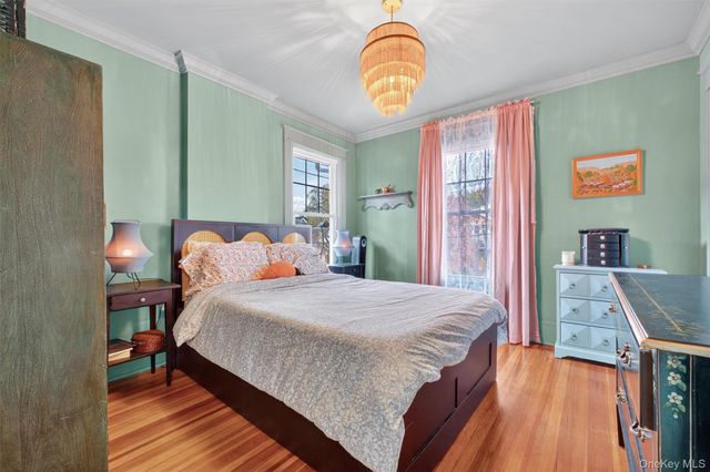 13 Parkwood Boulevard, Poughkeepsie, NY 12603