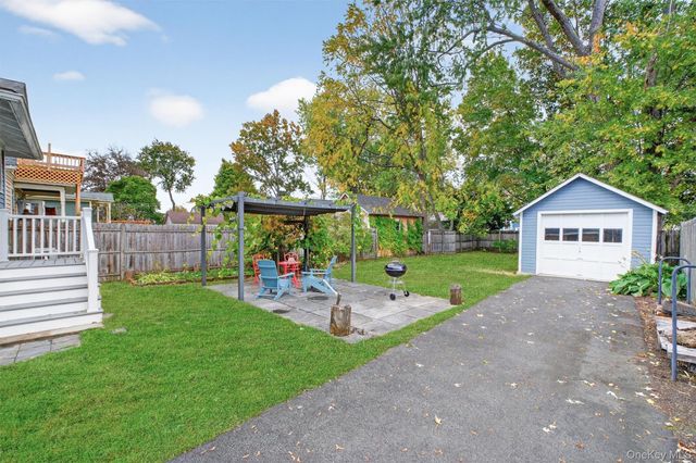 13 Parkwood Boulevard, Poughkeepsie, NY 12603