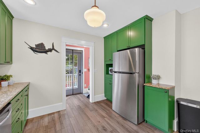 13 Parkwood Boulevard, Poughkeepsie, NY 12603