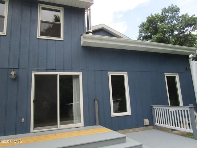 44 Westphal Drive, Bethlehem, NY 12054