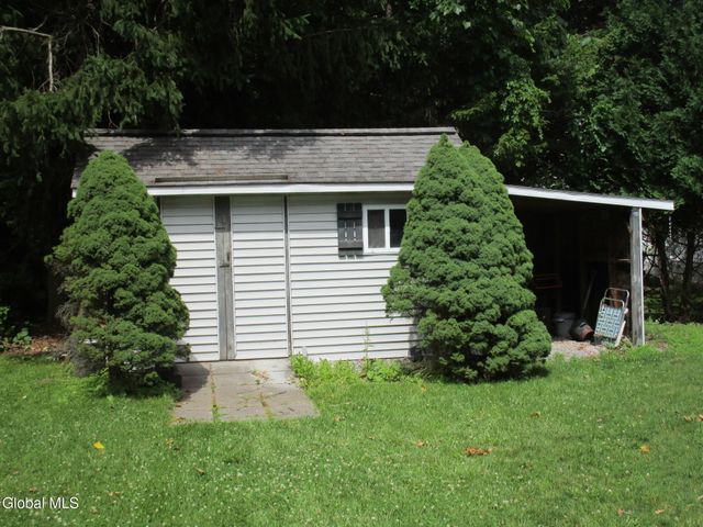 44 Westphal Drive, Bethlehem, NY 12054