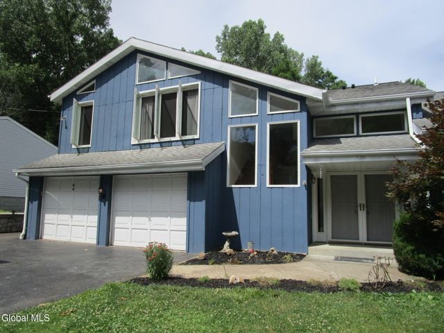 44 Westphal Drive, Bethlehem, NY 12054