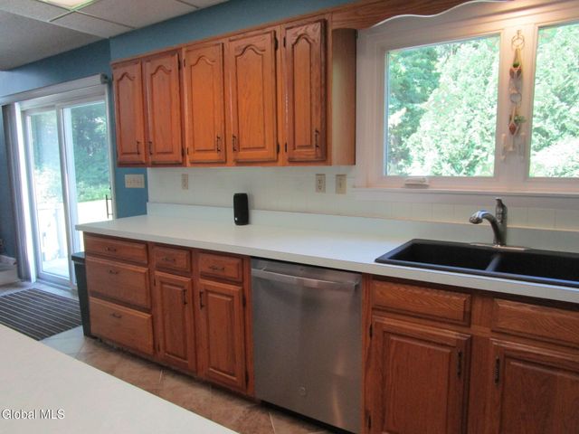 44 Westphal Drive, Bethlehem, NY 12054