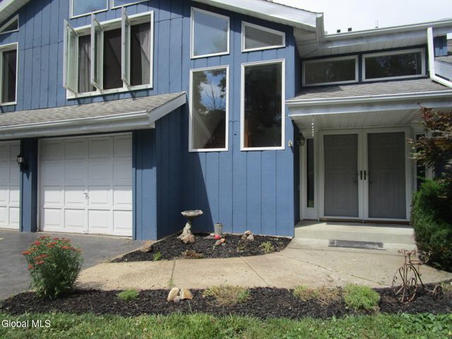 44 Westphal Drive, Bethlehem, NY 12054