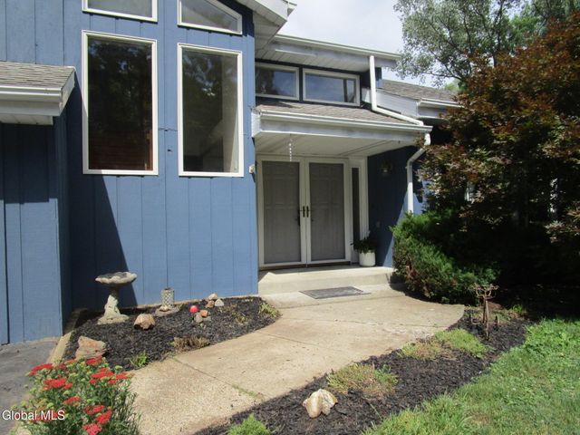 44 Westphal Drive, Bethlehem, NY 12054