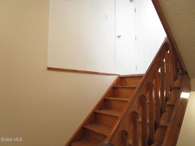 44 Westphal Drive, Bethlehem, NY 12054