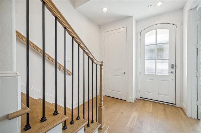 2714 Harvard Street, Houston, TX 77008