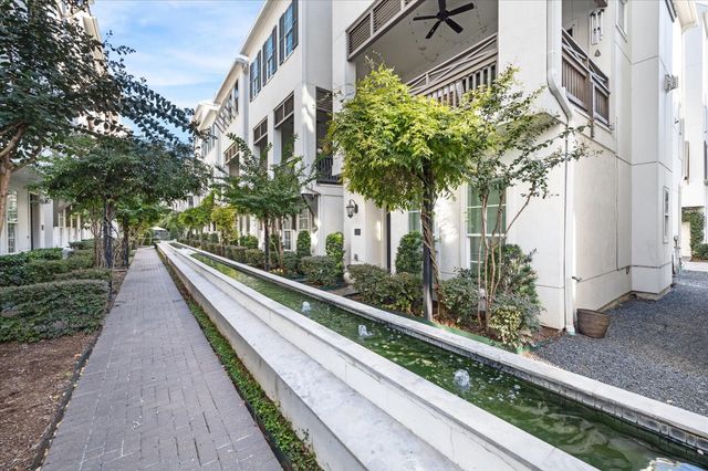 2714 Harvard Street, Houston, TX 77008