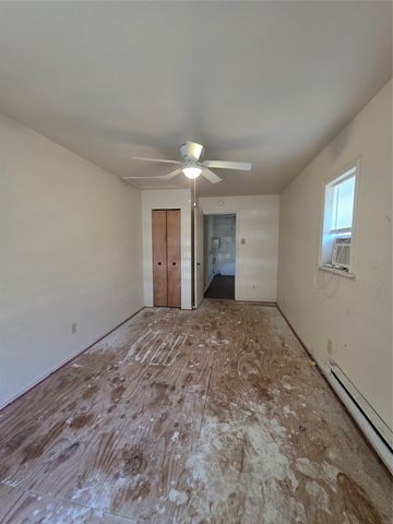 1203 N Anglin Street, Cleburne, TX 76031