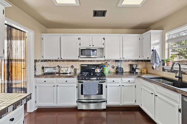 17536 Bishopsgate DR, Pflugerville, TX 78660